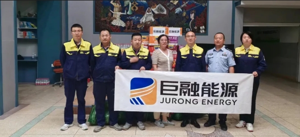 暖心捐物共御風雨 巨融能源緊急購置物資支援汛情滯留群眾